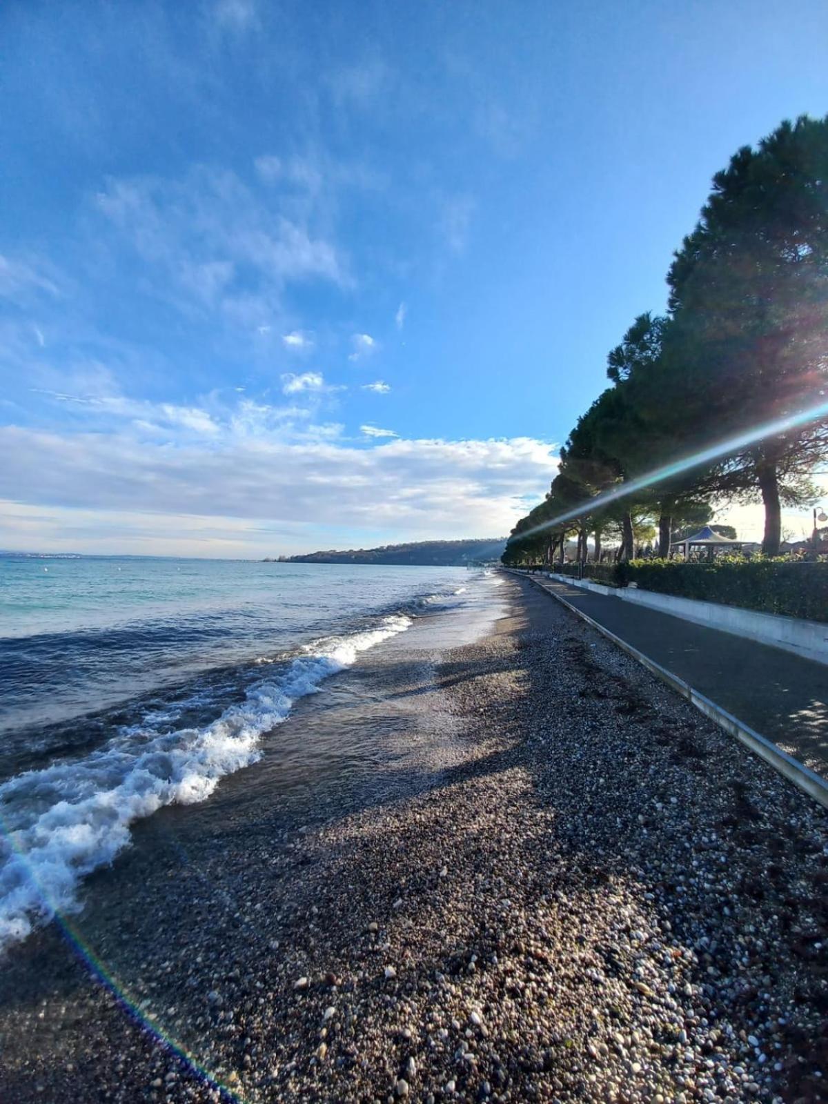 Appartamento Via Antica Padenghe sul Garda Esterno foto